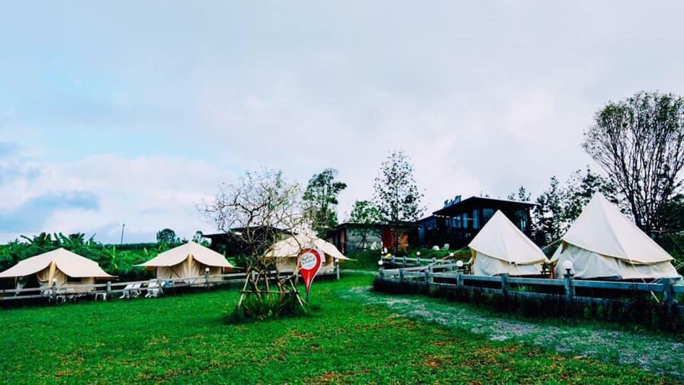 Hotel Kondee Cino Cafe & Glamping Khao Kho Exteriér fotografie