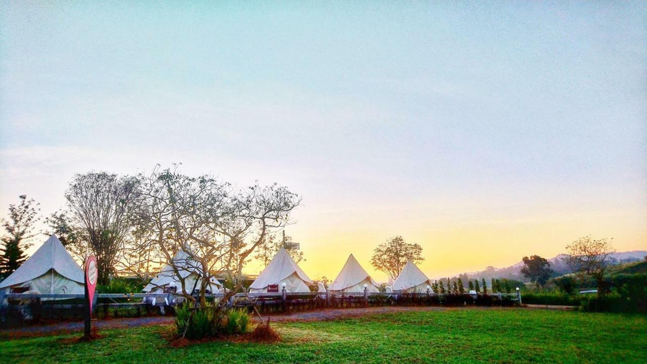 Hotel Kondee Cino Cafe & Glamping Khao Kho Exteriér fotografie