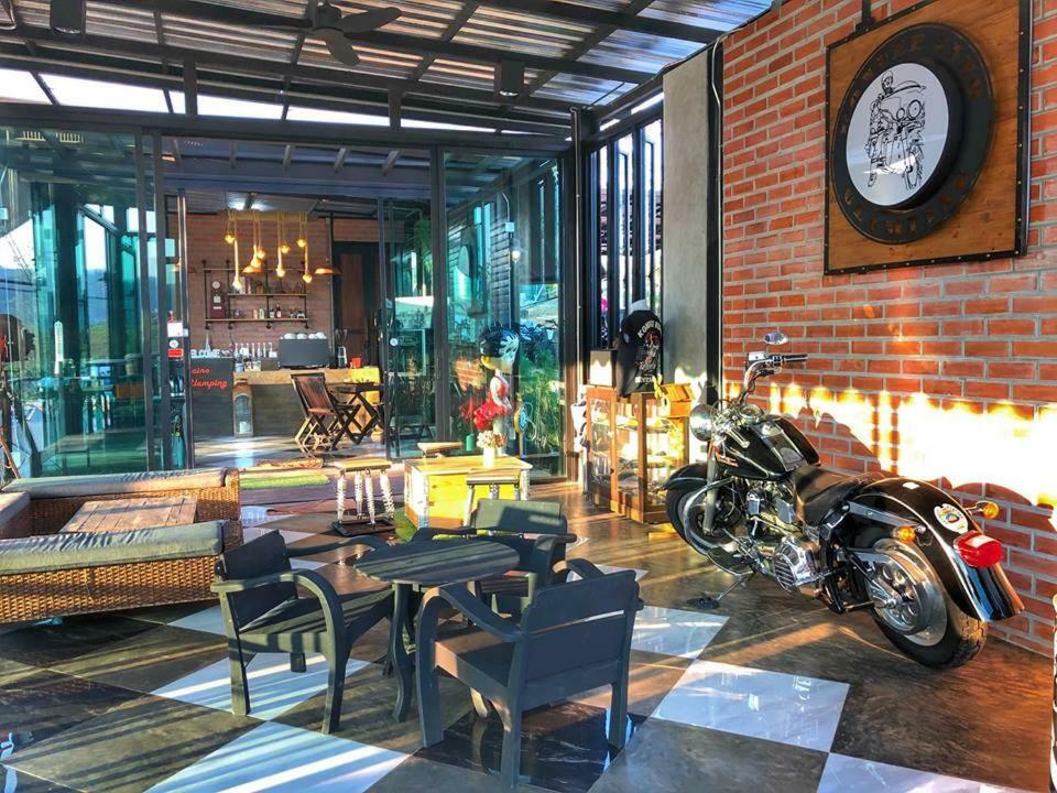 Hotel Kondee Cino Cafe & Glamping Khao Kho Exteriér fotografie